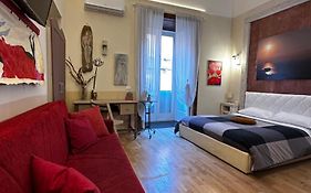 Corso 211 Beds & Suites